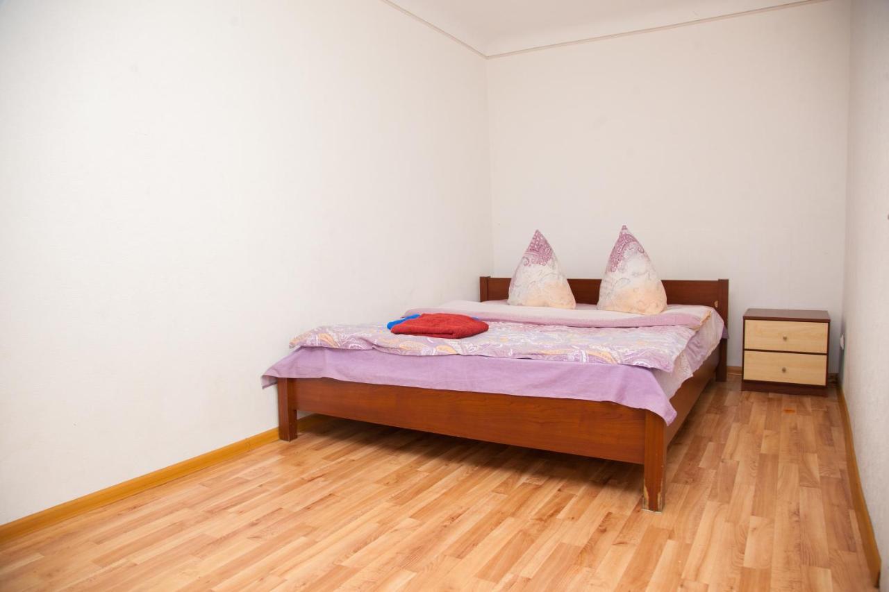 Semi Luxury Apt On Yatsenka 8 Near Intourist Hotel Zaporizhia 외부 사진