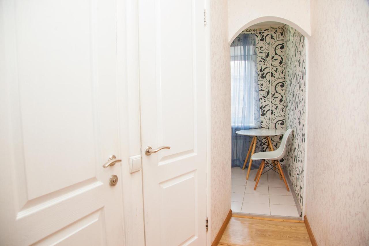 Semi Luxury Apt On Yatsenka 8 Near Intourist Hotel Zaporizhia 외부 사진